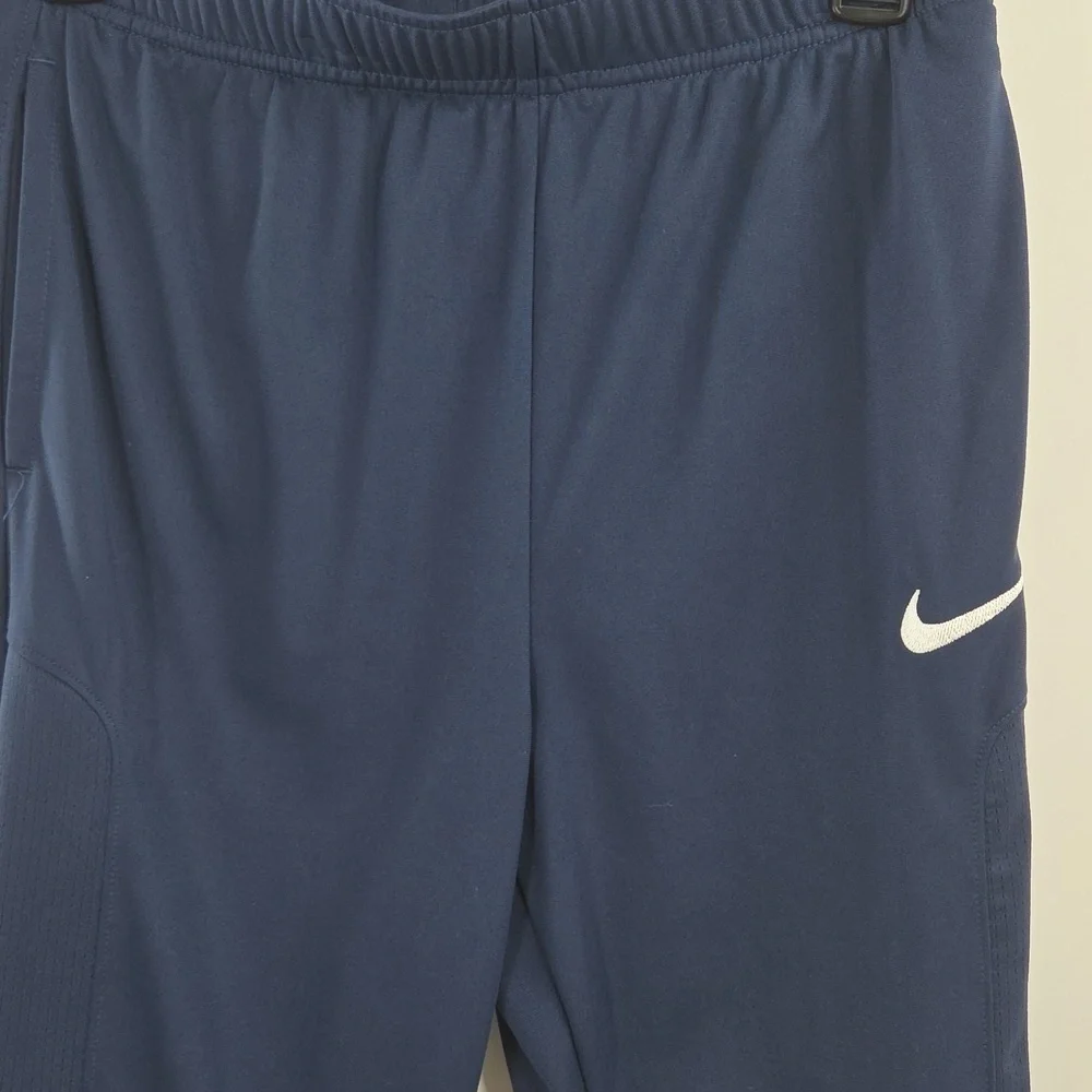 Nike comfortable dark